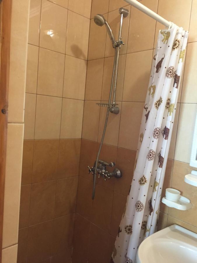 Гостевой Дом Колибри Hotel Gagra Eksteriør billede